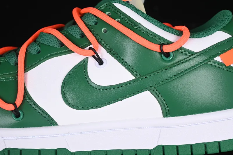 All Categories Nk SB Dunk Series Nk SB Dunk Low Low-top Sneakers H11 Special Offer Off-White x Futura x Dunk OW Joint Sneakers CT0856-100